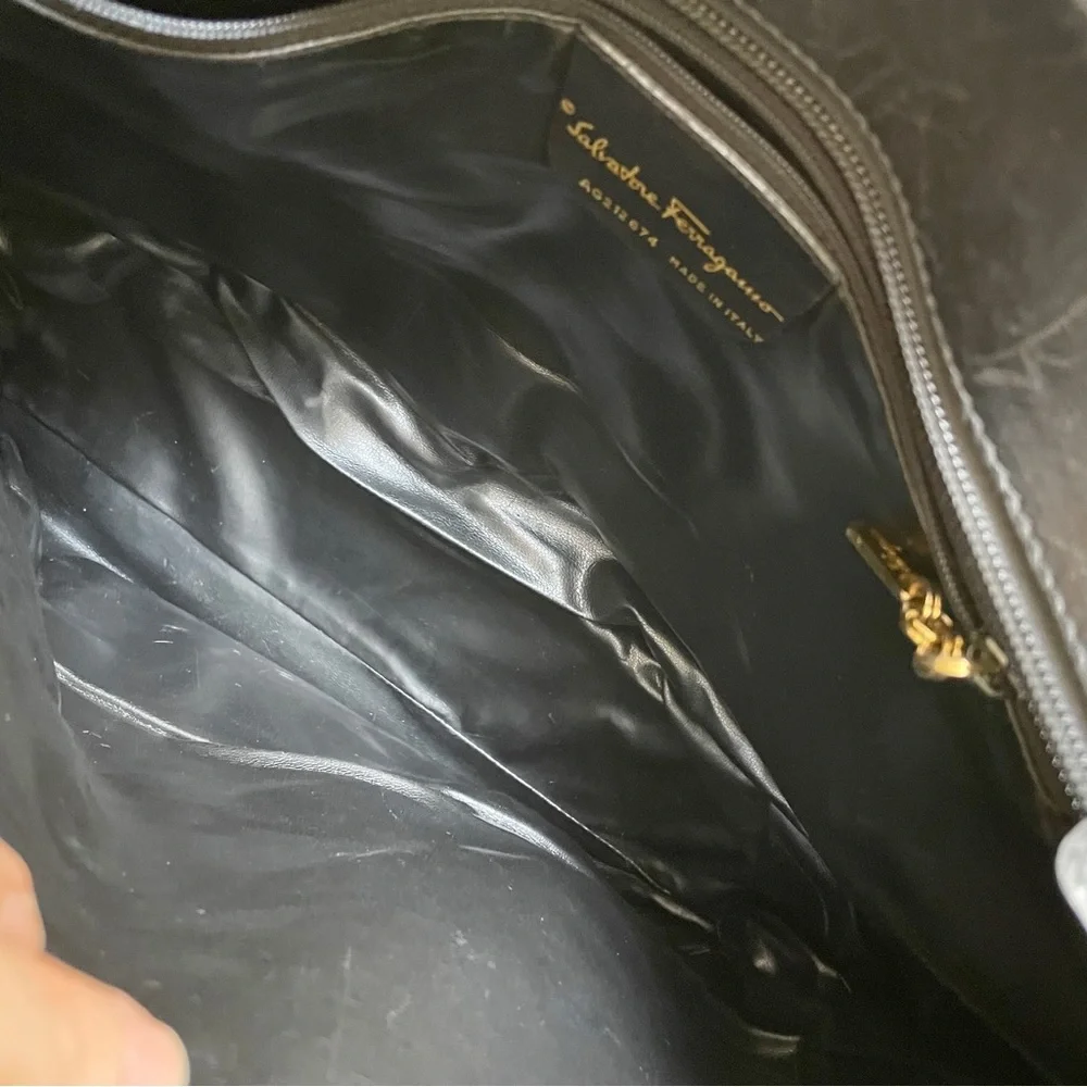 Salvatore Ferragamo black striped canvas and leather vintage shoulder bag - Picture 6 of 11